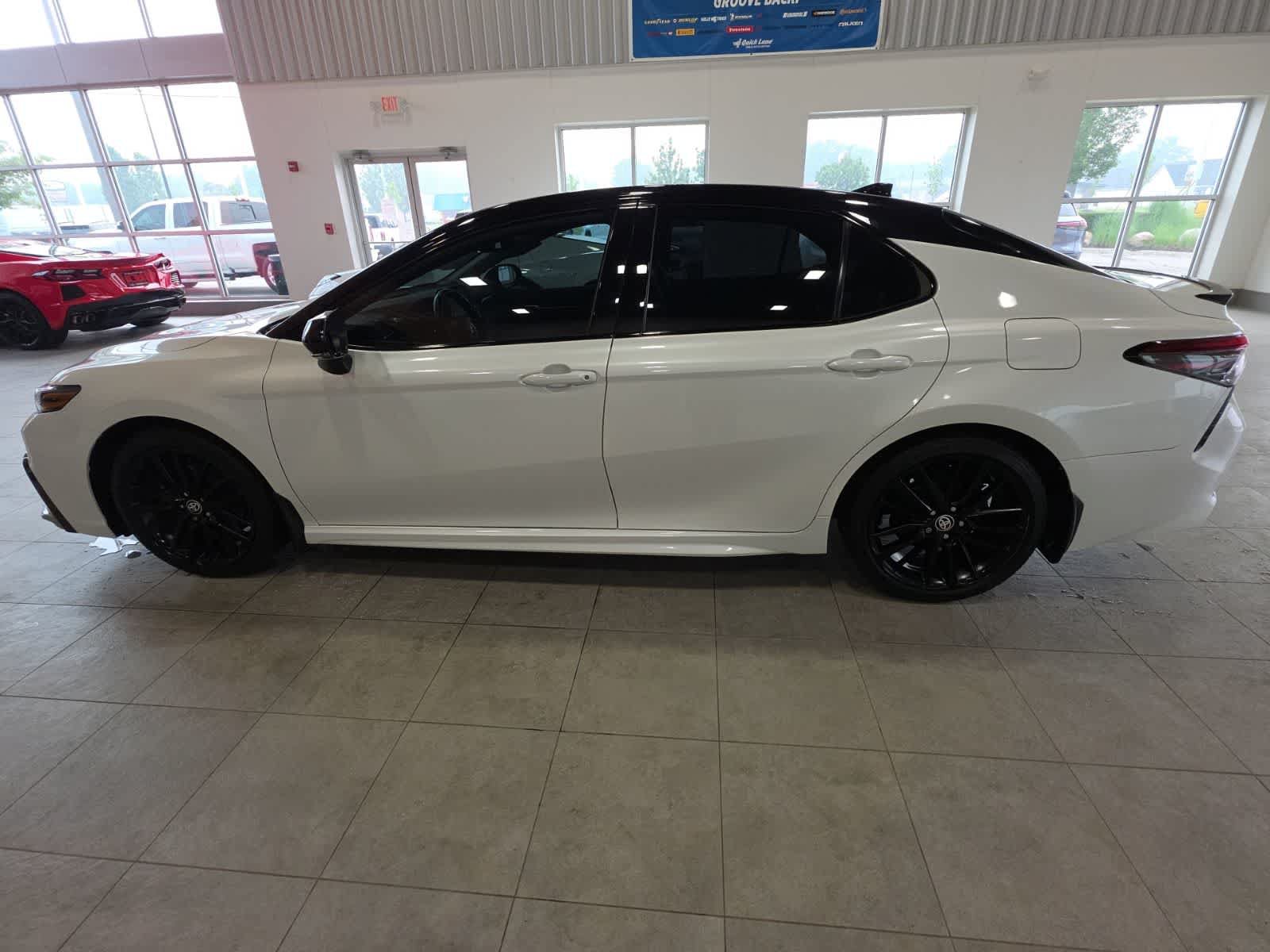 Used 2021 Toyota Camry XSE FWD image 12