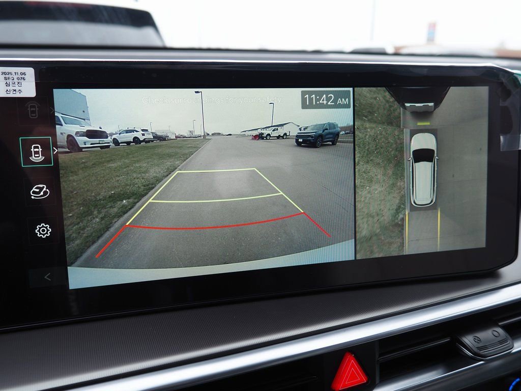 New 2026 Kia Sorento SX Prestige image 17