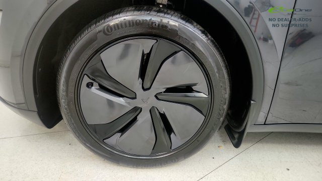 Used 2026 Tesla Model Y AWD image 74