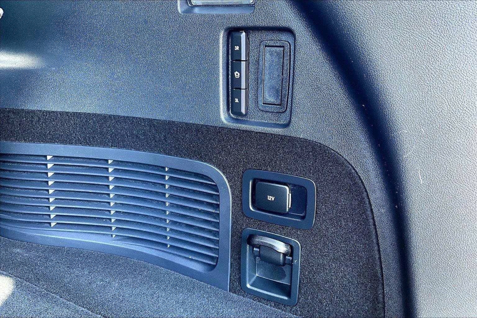 Used 2025 Lincoln Aviator AWD image 37