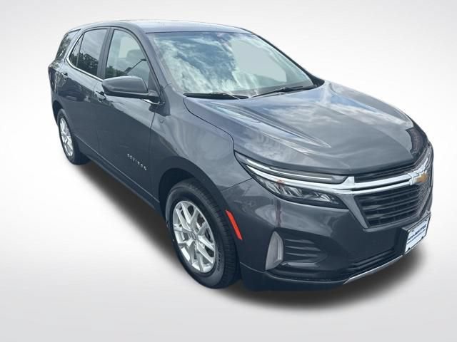 Used 2023 Chevrolet Equinox LT w/ LPO, Floor Liner Package AWD/4WD image 7