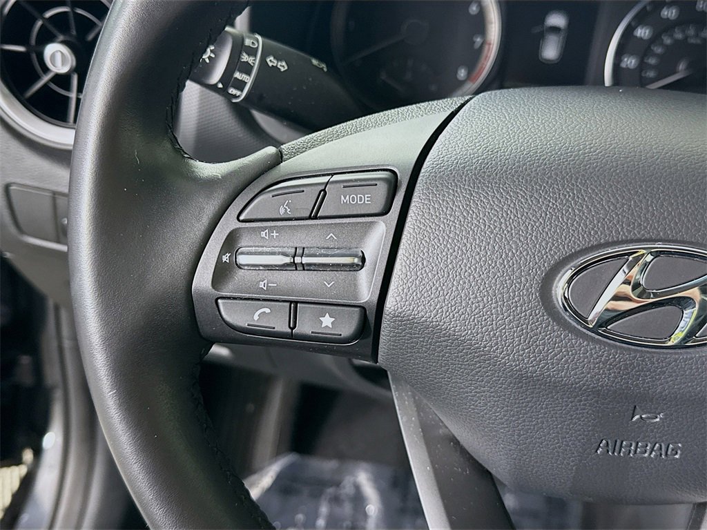 Certified 2022 Hyundai Kona SEL w/ Convenience Package image 22