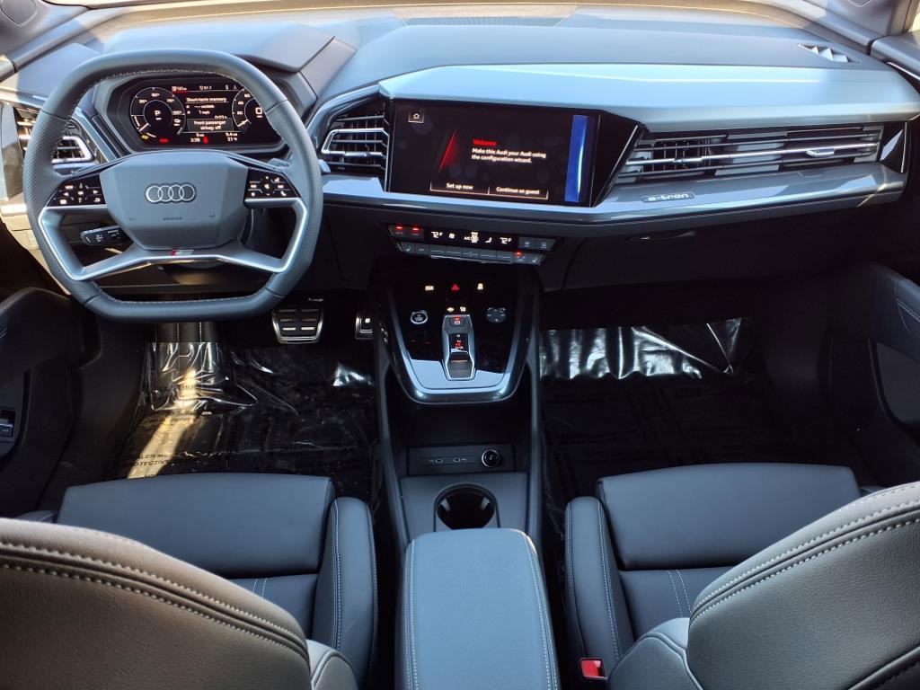 New 2025 Audi Q4 e-tron Premium image 5