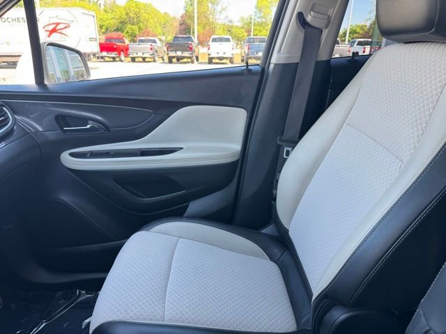 Used 2020 Buick Encore Preferred AWD/4WD image 16