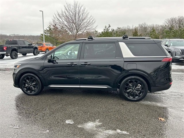 Used 2023 Kia Carnival SX image 7