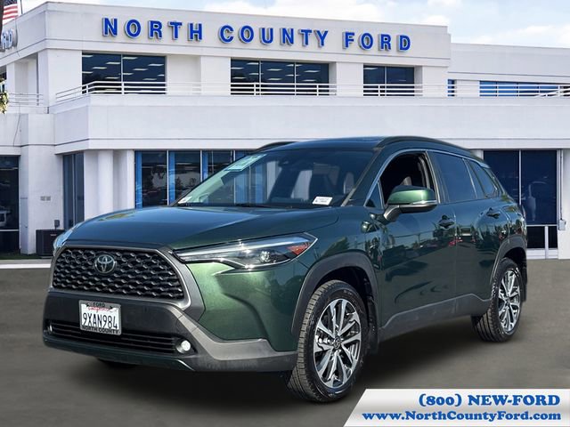 Used 2022 Toyota Corolla Cross XLE w/ Convenience Package image 1