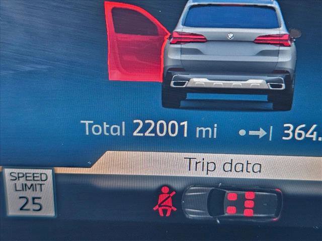 Used 2024 BMW X5 xDrive40i w/ Premium Package image 11