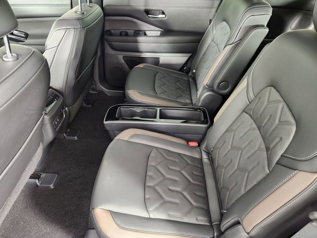 New 2026 Nissan Pathfinder Platinum image 12