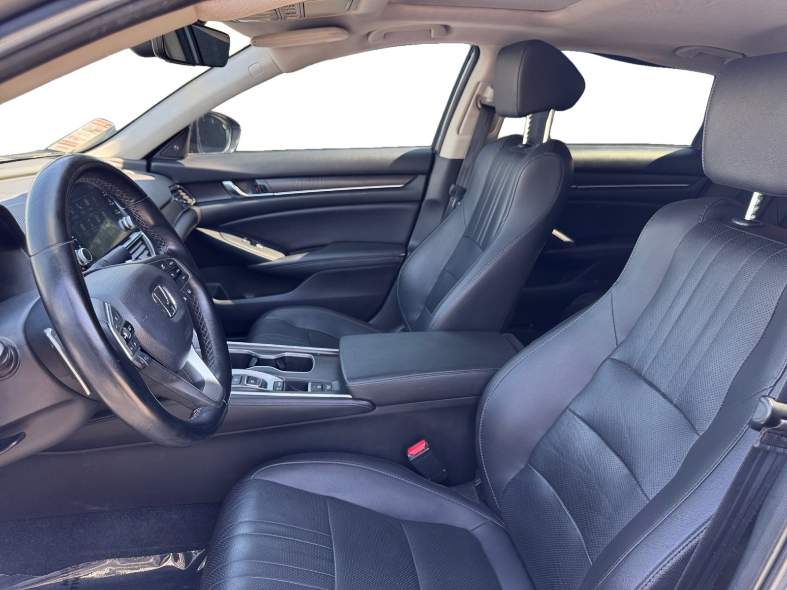 Used 2021 Honda Accord Touring image 9