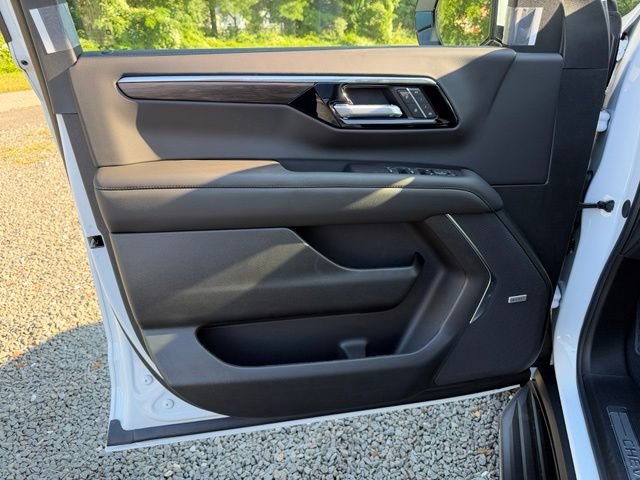New 2026 Chevrolet Tahoe LT w/ Comfort Package AWD/4WD image 16