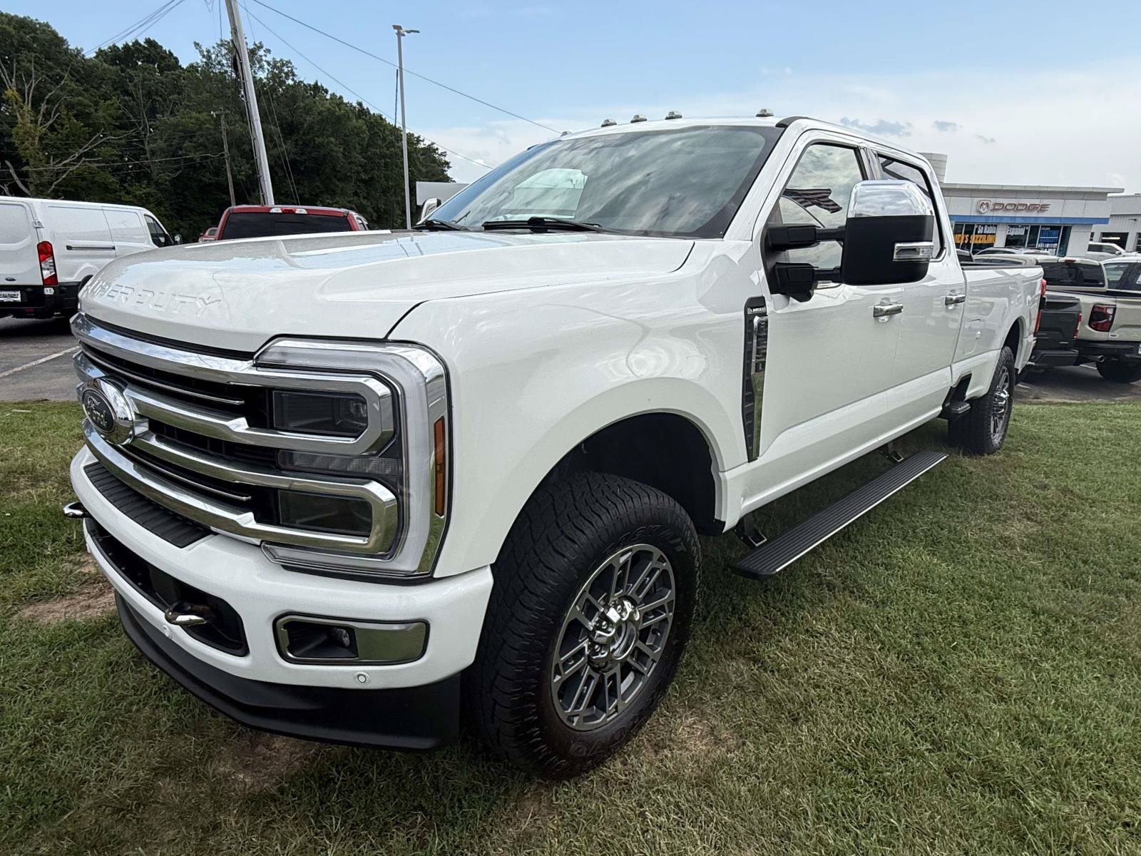 Used 2024 Ford F250 Limited w/ FX4 Off-Road Package AWD/4WD image 5
