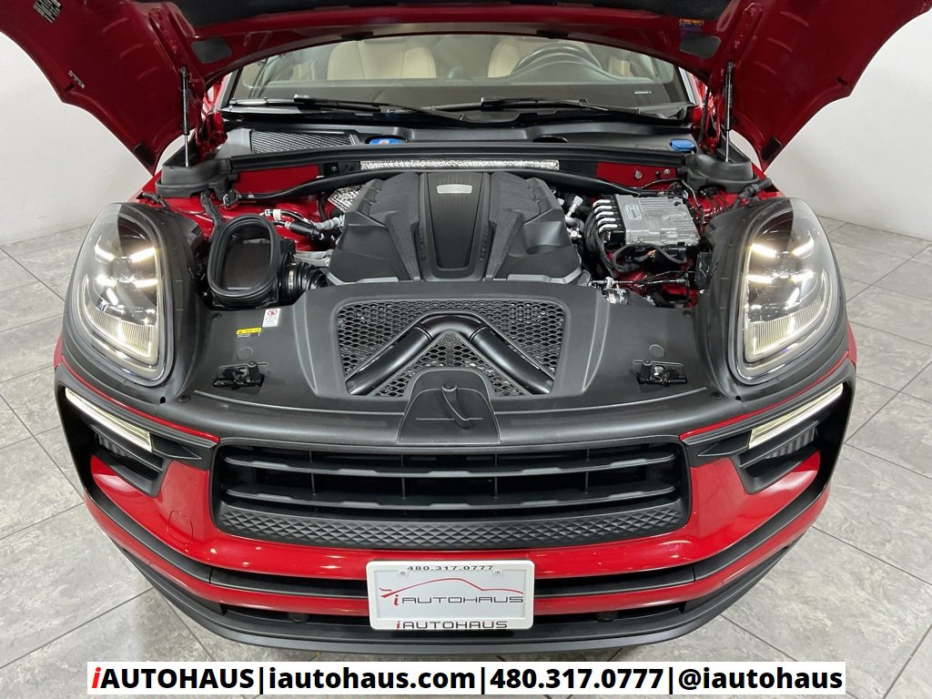 Used 2022 Porsche Macan S w/ Premium Package Plus image 9