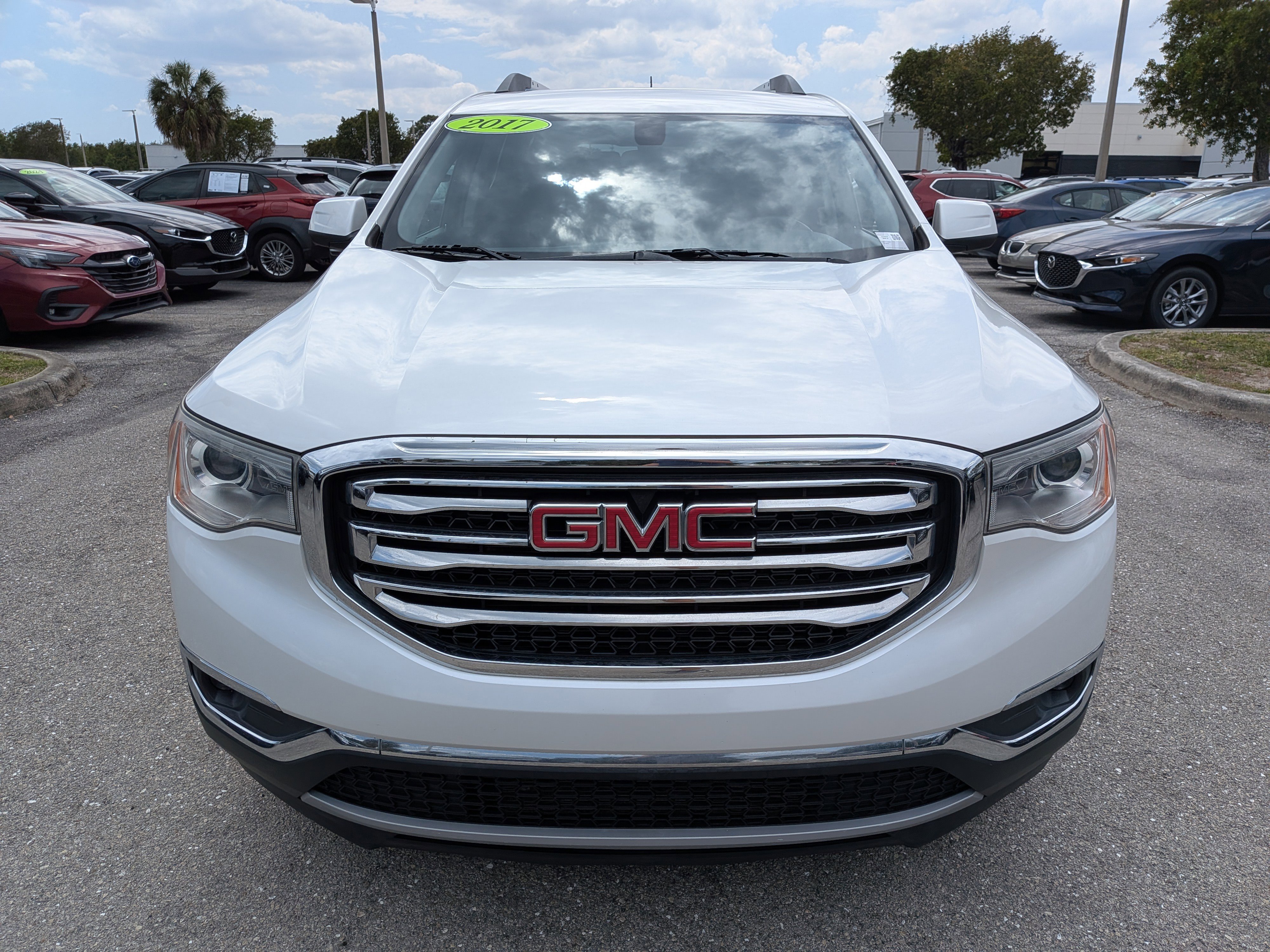 Used 2017 GMC Acadia SLE image 9
