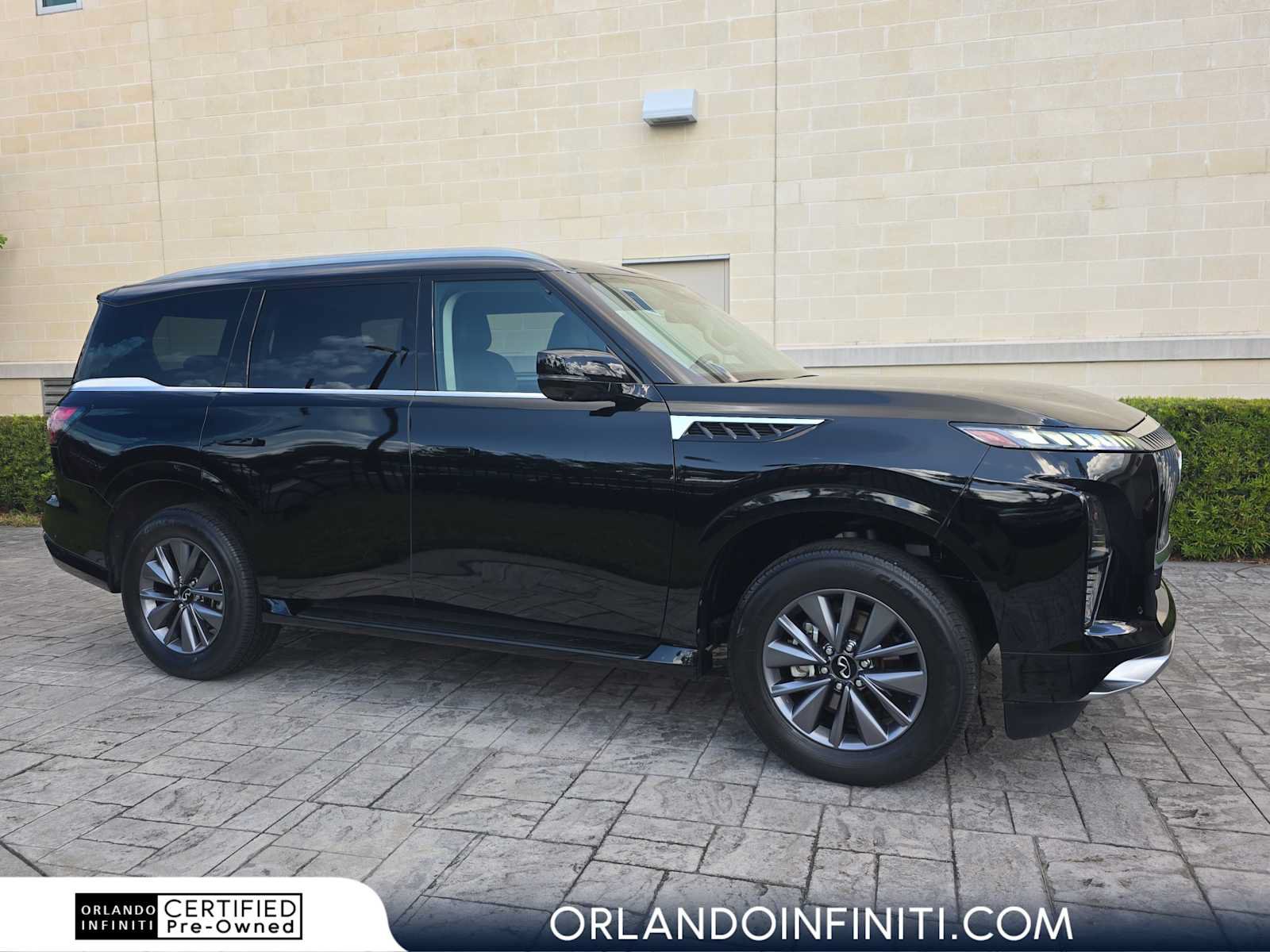 Certified 2025 INFINITI QX80 Pure RWD image 1