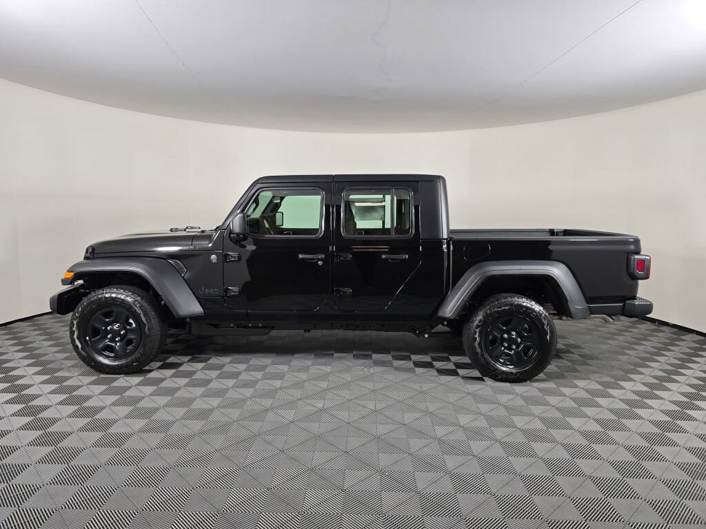 New 2026 Jeep Gladiator Sport image 7