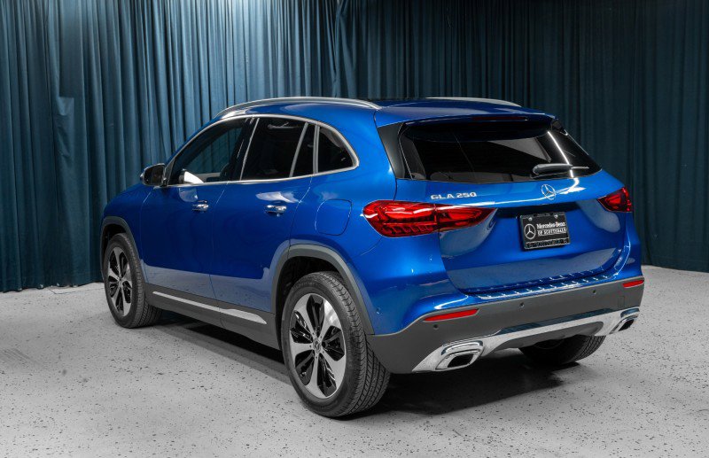 Certified 2025 Mercedes-Benz GLA 250 image 9