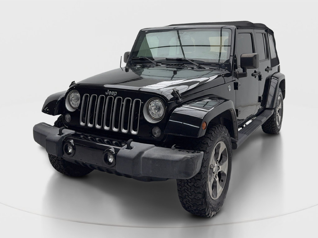 Used 2017 Jeep Wrangler Unlimited Sahara w/ Max Tow Package AWD/4WD image 5