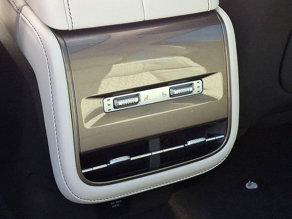 Used 2025 Lincoln Nautilus Black Label AWD/4WD image 11