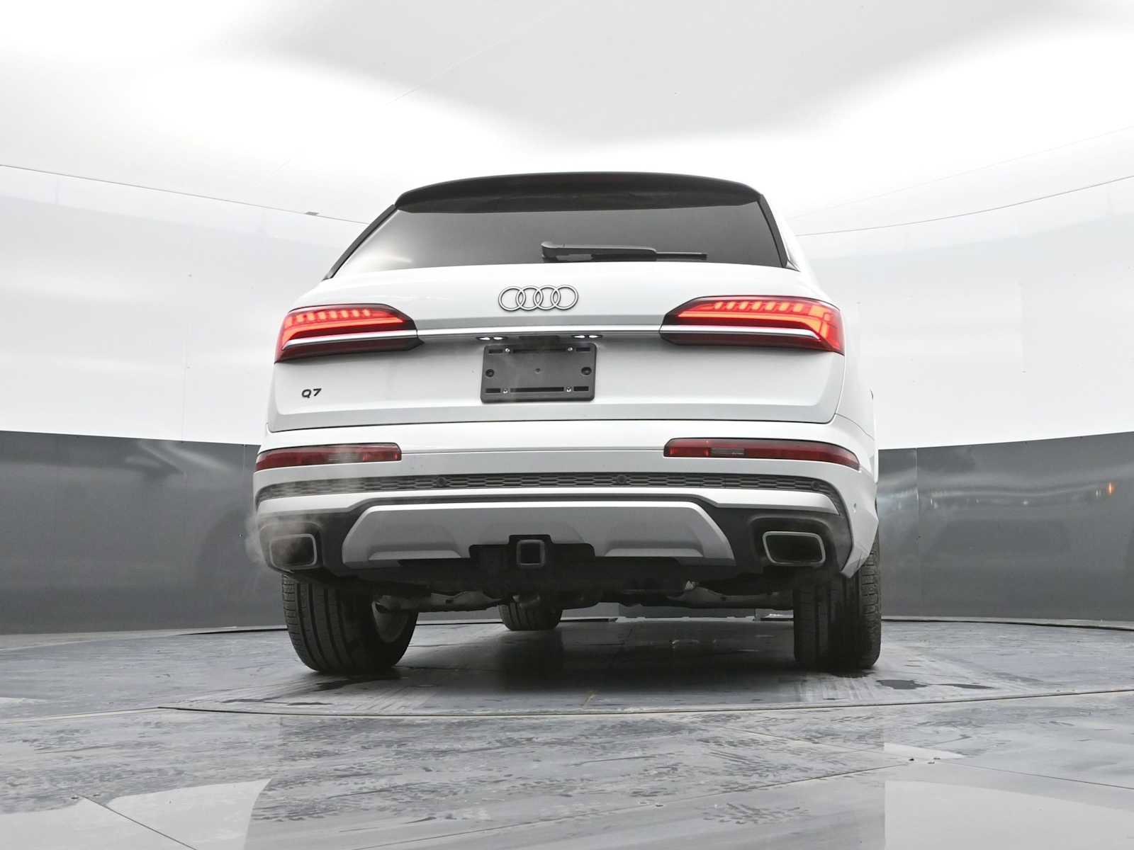 Used 2025 Audi Q7 3.0T Prestige w/ Prestige Package image 38