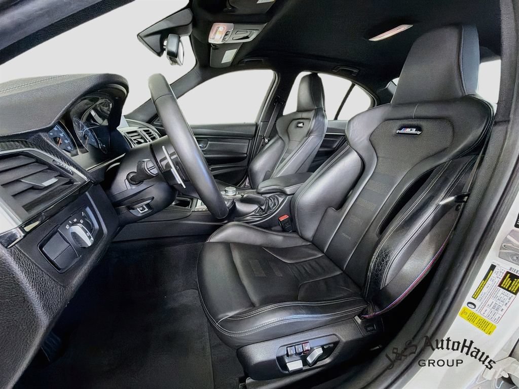 Used 2018 BMW M3 RWD image 11