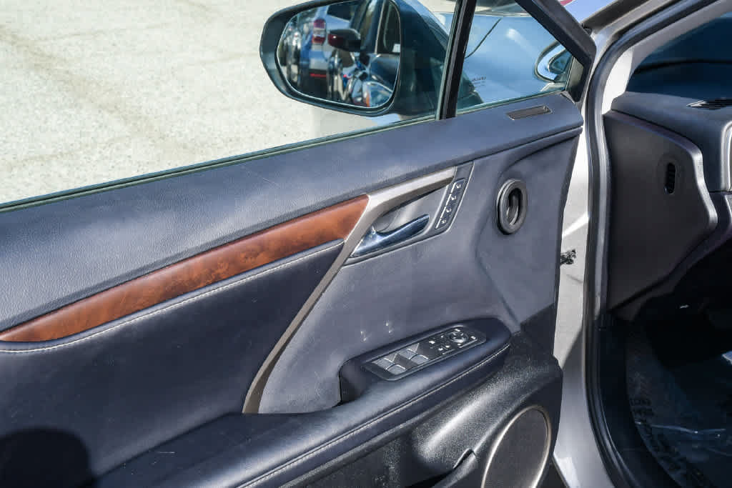 Used 2020 Lexus RX 450h AWD w/ Premium Package image 26
