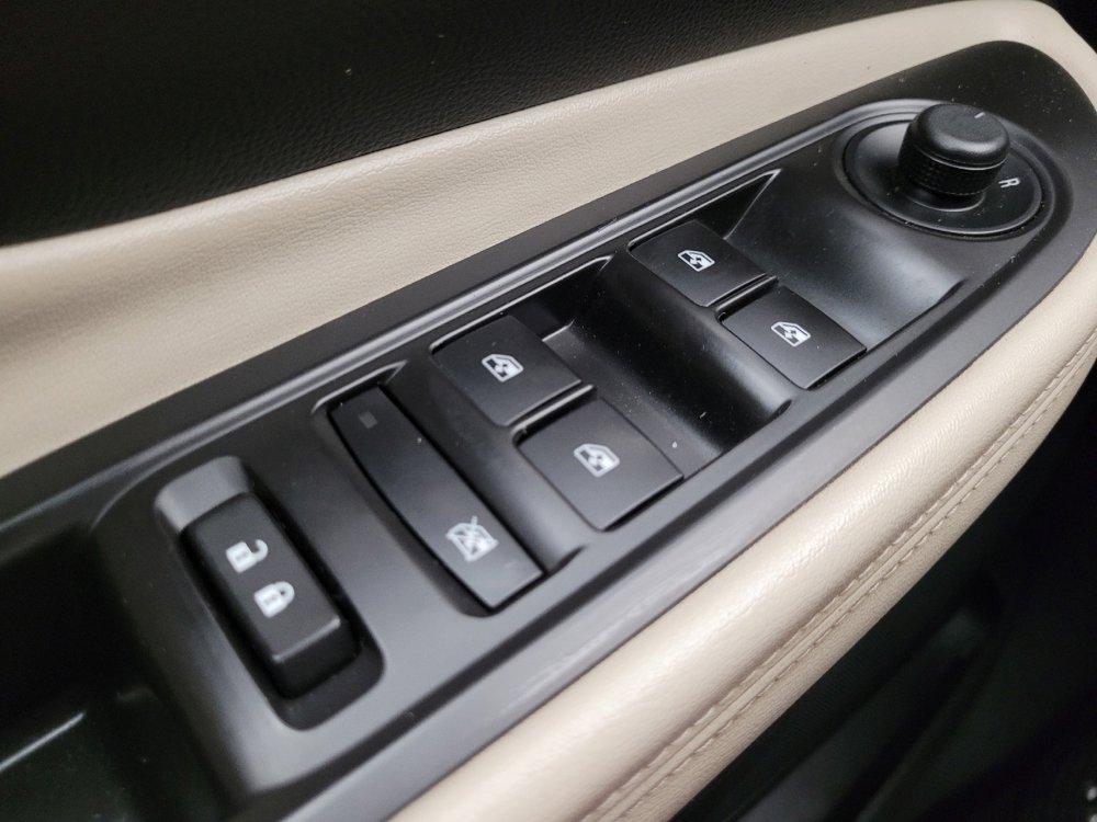 Used 2019 Buick Encore Sport Touring w/ Safety Package image 27