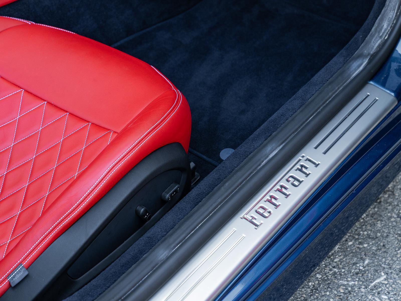 Used 2016 Ferrari California T image 46