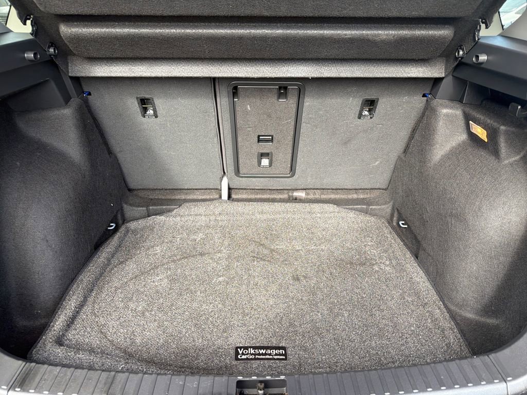 Used 2022 Volkswagen Taos SE image 10