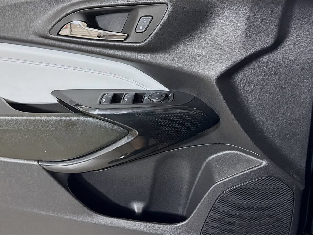 Certified 2026 Chevrolet Trax LT FWD image 15