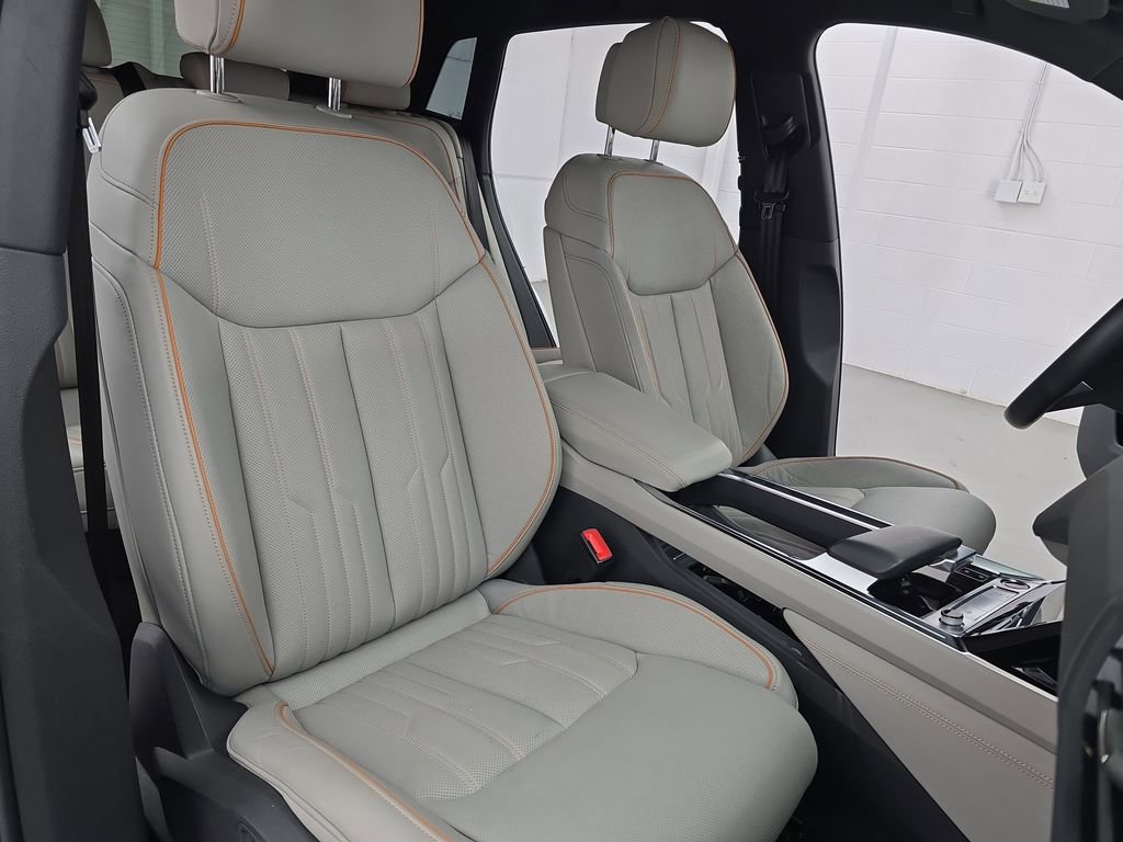 Used 2023 Audi e-tron Chronos w/ Chronos Package image 20