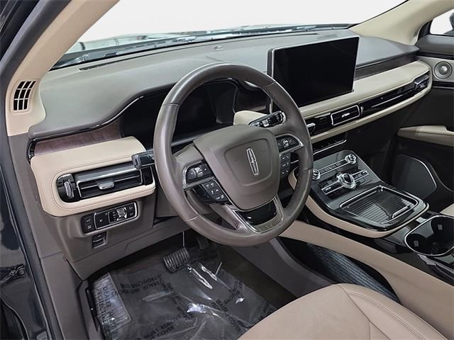 Certified 2023 Lincoln Nautilus Reserve w/ Equipment Group 202A AWD/4WD image 13