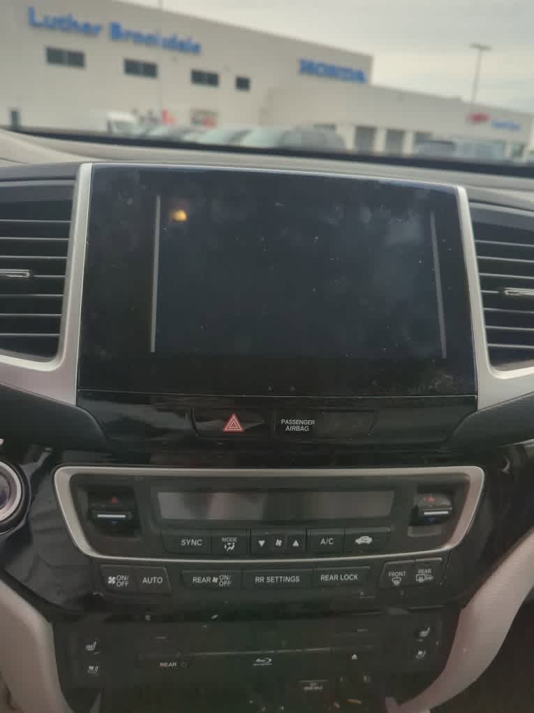 Used 2016 Honda Pilot Elite image 7