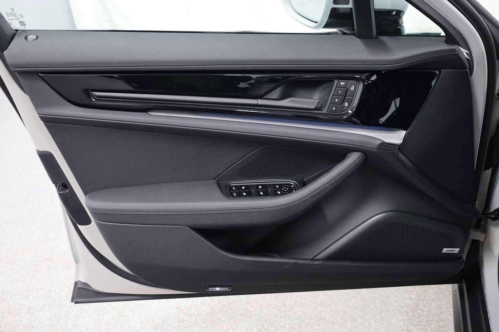 New 2026 Porsche Panamera image 17