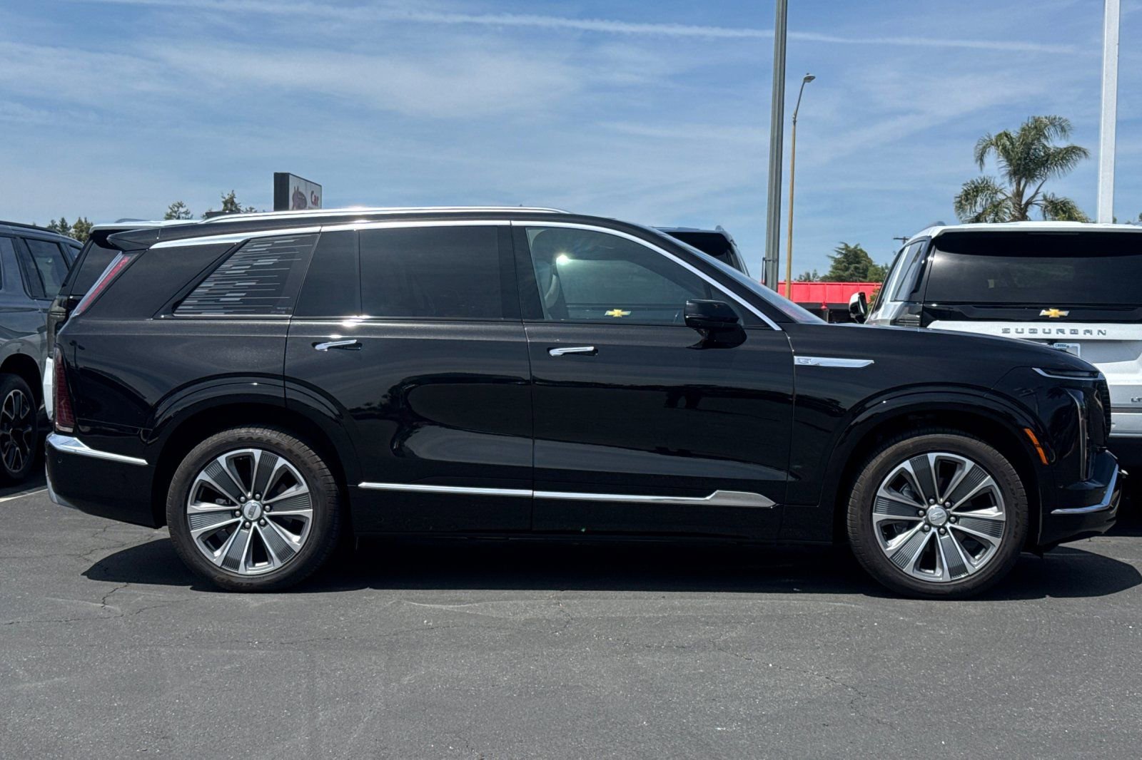 Used 2026 Cadillac Vistiq Luxury AWD/4WD image 4