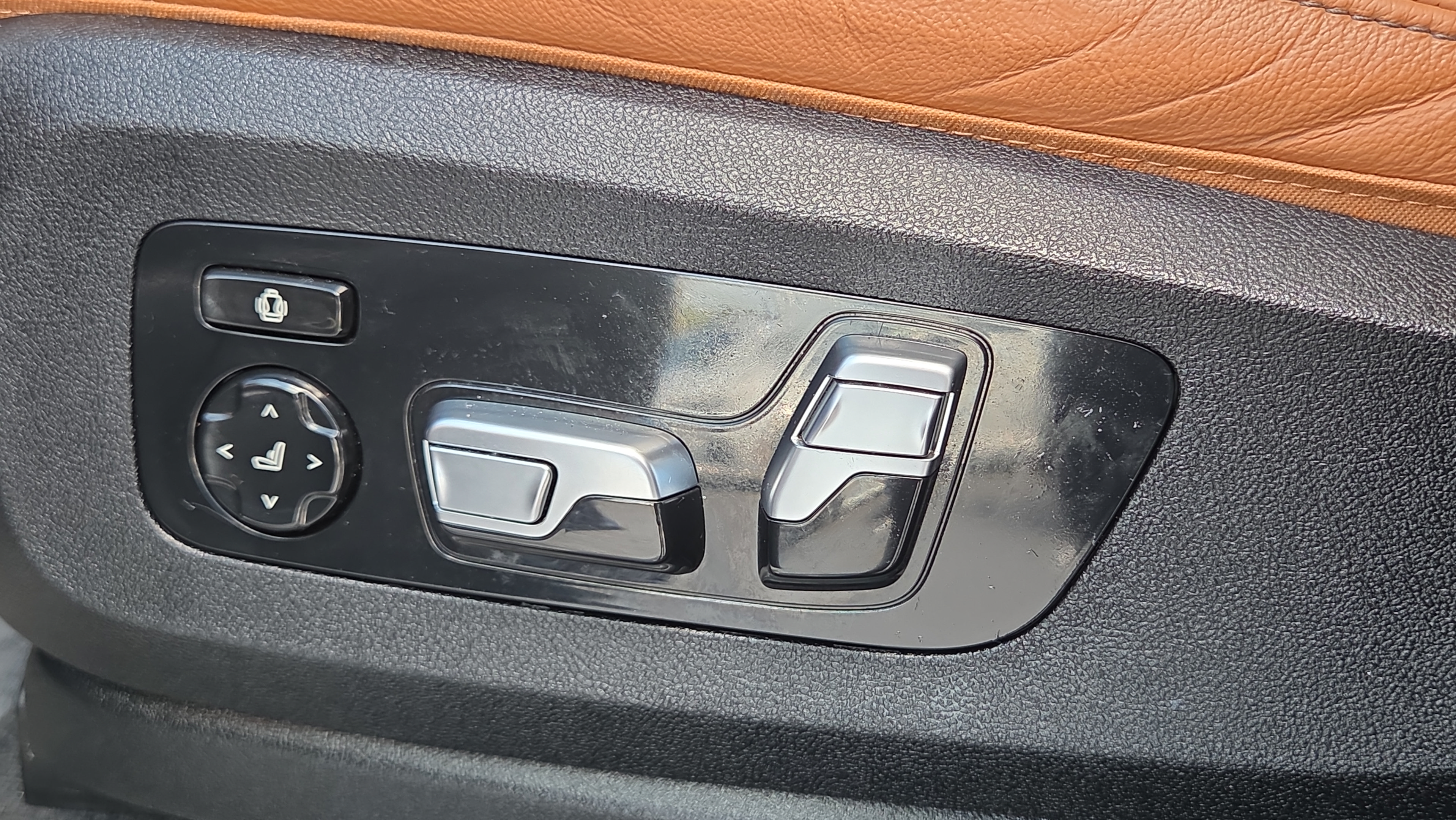 Used 2022 BMW X7 xDrive40i w/ Executive Package AWD/4WD image 10