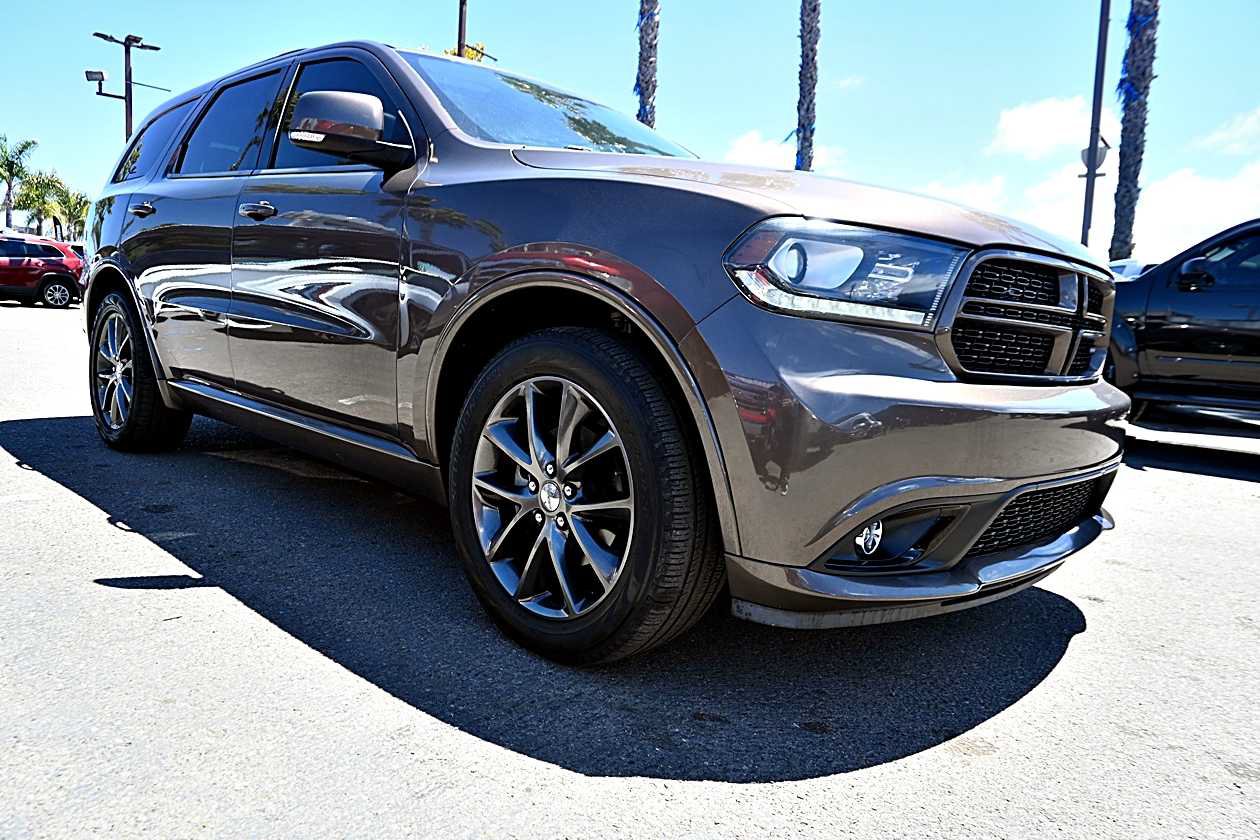 Used 2017 Dodge Durango GT w/ Premium Group RWD image 3