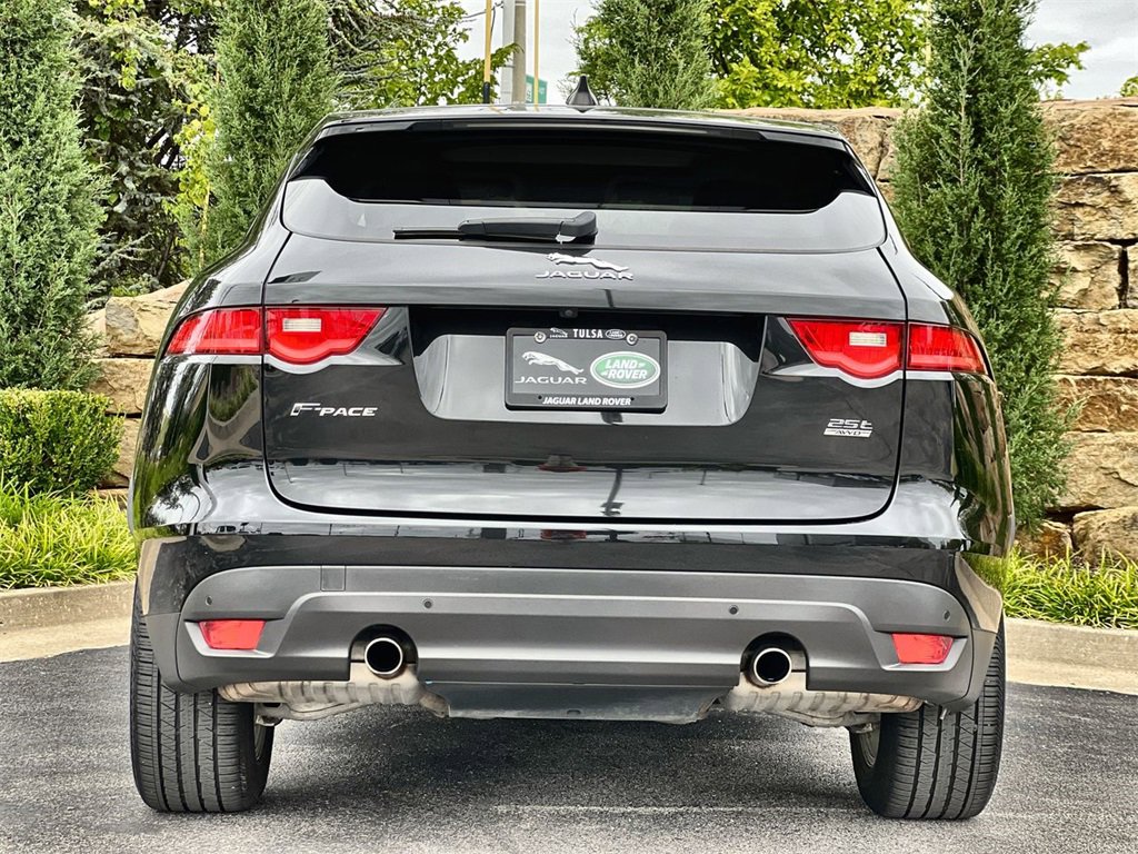Used 2020 Jaguar F-PACE Prestige image 4
