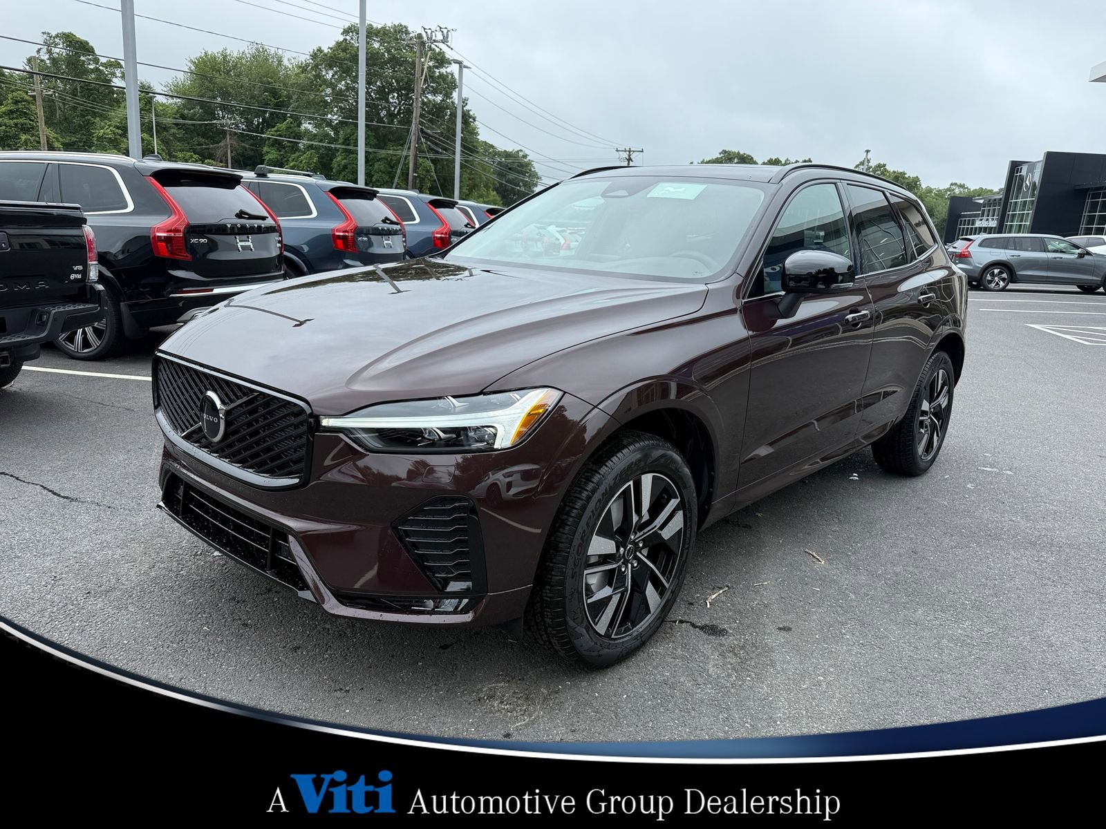 Used 2026 Volvo XC60 B5 Core w/ Protection Package Premier image 4