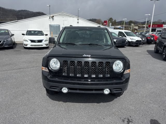 Used 2015 Jeep Patriot High Altitude AWD/4WD image 3