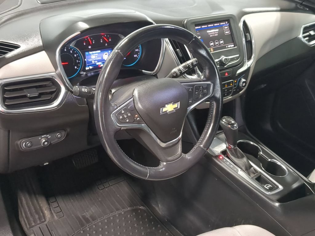 Used 2020 Chevrolet Equinox LT w/ Driver Convenience Package FWD image 12