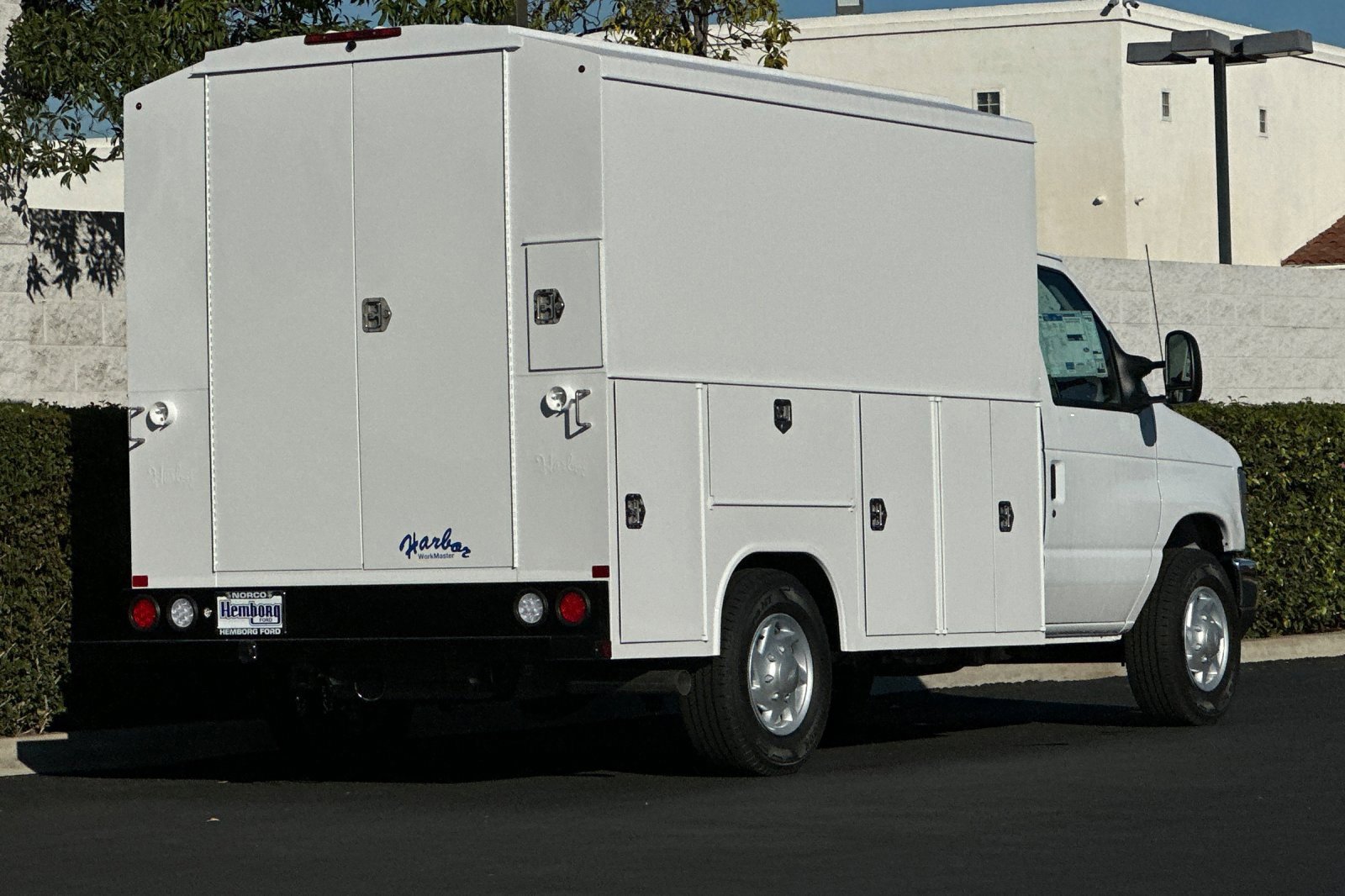 New 2026 Ford E-350 and Econoline 350 Super Duty w/ Power Equipment Group image 4