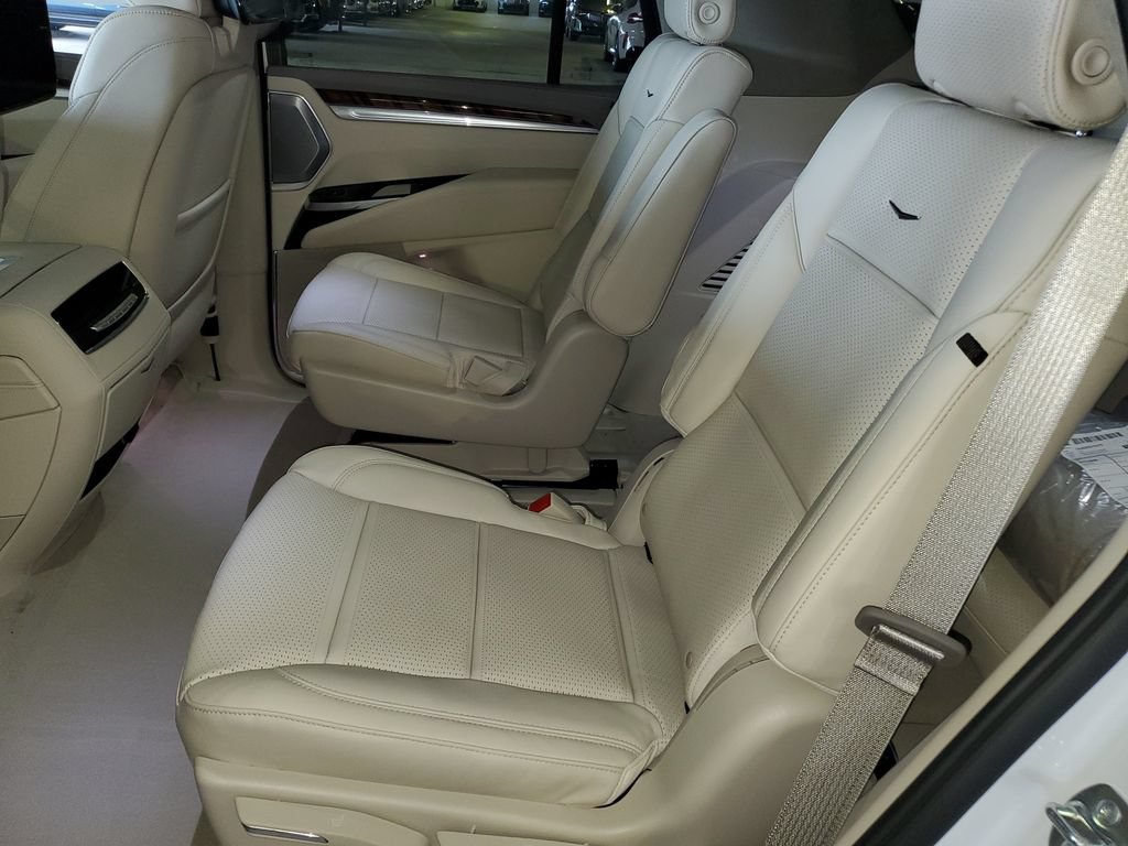 New 2026 Cadillac Escalade Platinum Luxury AWD/4WD image 12