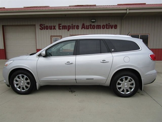 Used 2017 Buick Enclave Premium w/ Trailering Package image 2