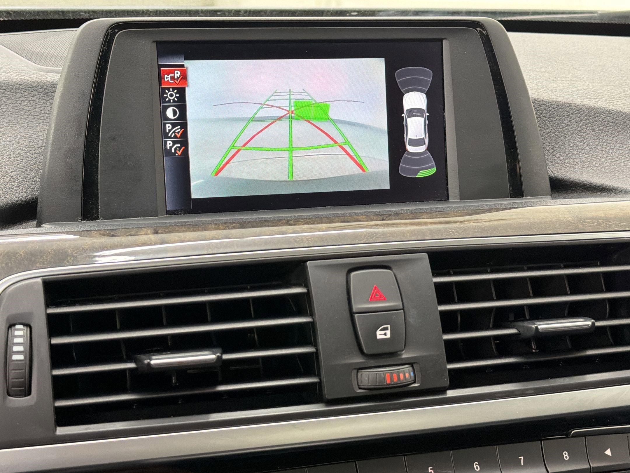 Used 2017 BMW 330i Sedan image 21