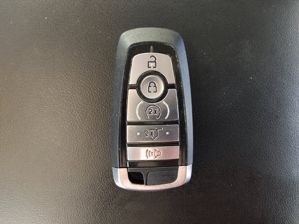 Used 2020 Ford Explorer XLT w/ Equipment Group 202A image 32