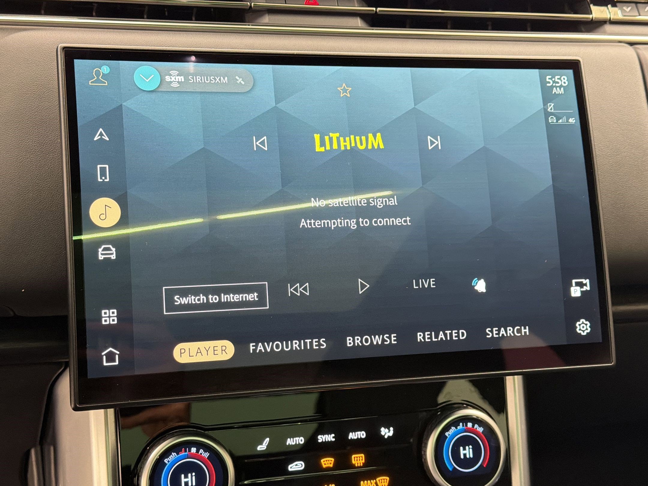 Used 2023 Land Rover Range Rover SE image 23