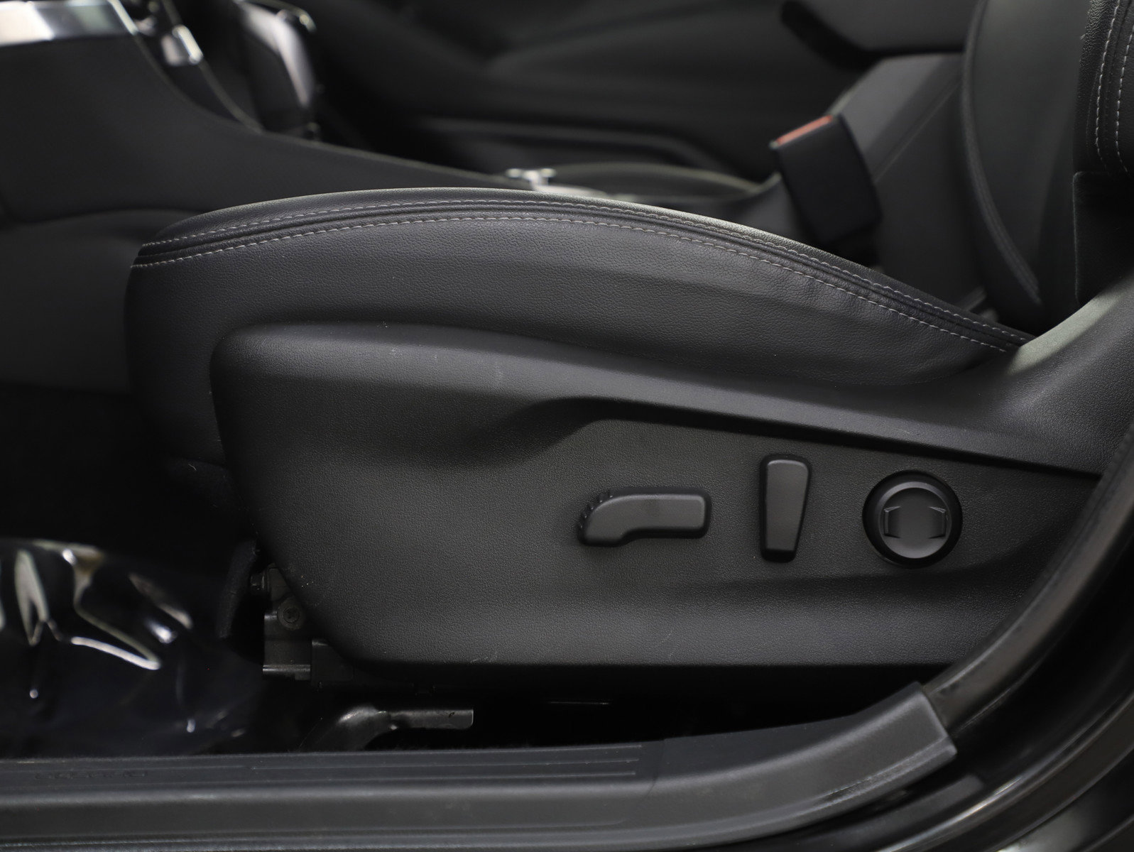 Used 2022 Subaru Forester Touring image 24