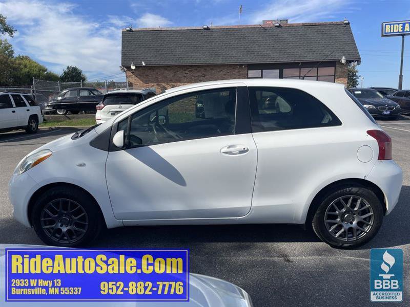 Used 2008 Toyota Yaris 2-Door Hatchback FWD image 8
