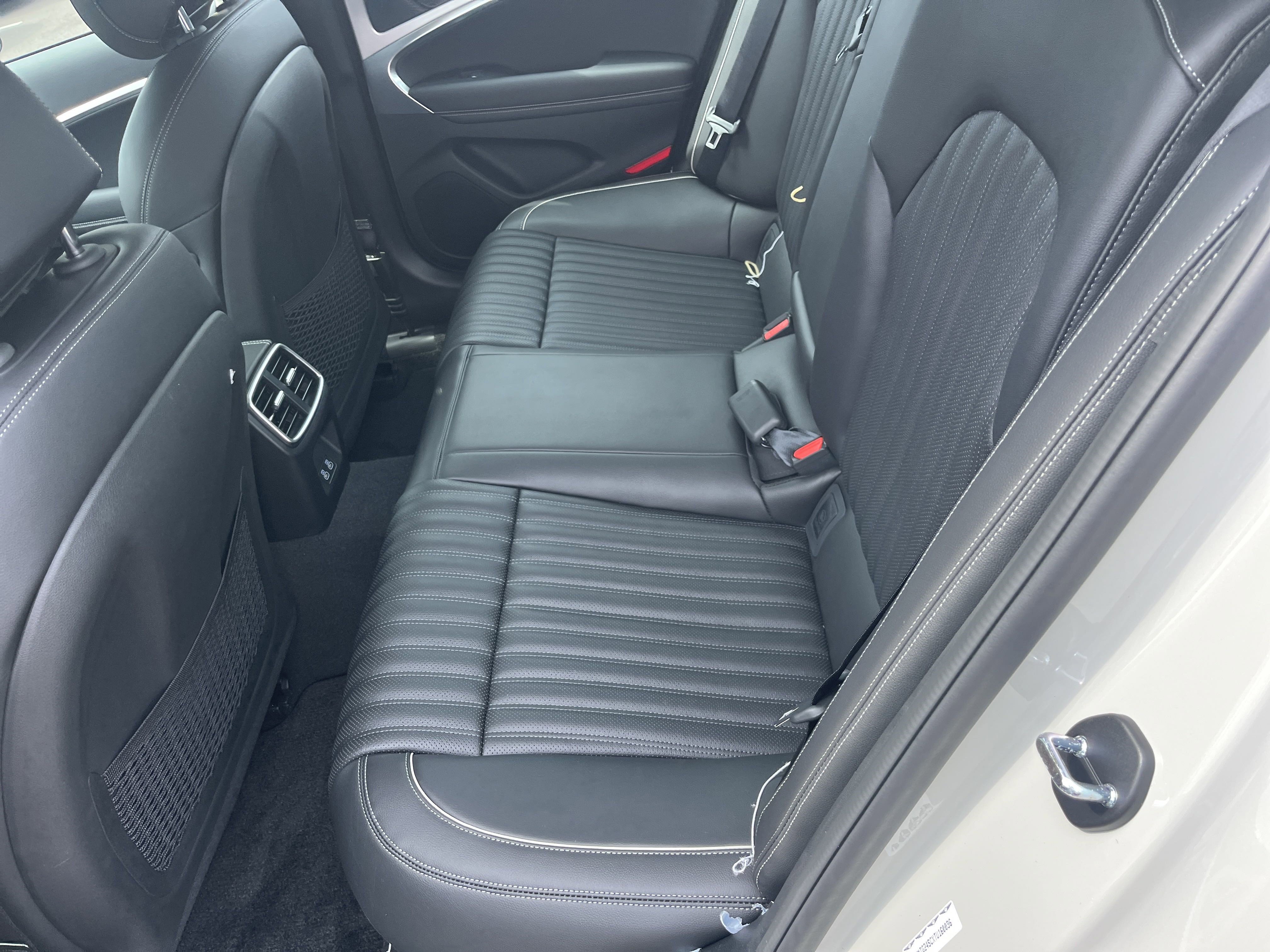 New 2026 Genesis G70 2.5T Prestige image 6