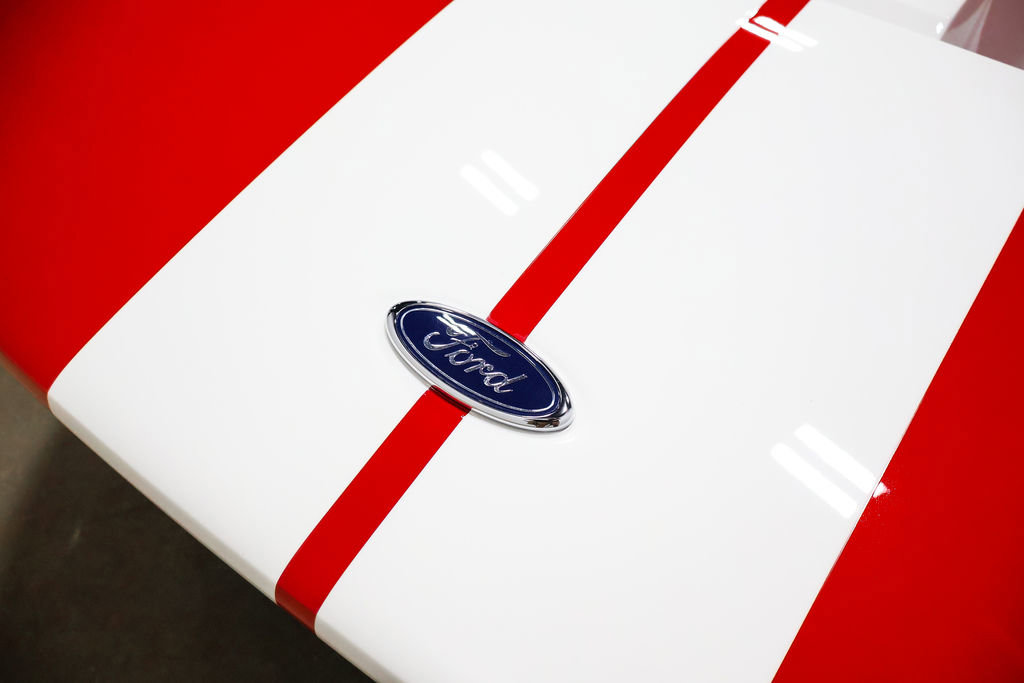 Used 2006 Ford GT RWD image 86